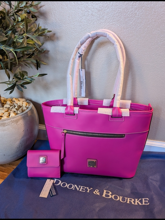 Dooney & Bourke Handbags - NWT! Dooney & Bourke Vachetta Beacon Zip Top Tote & Wallet Set in MAGENTA